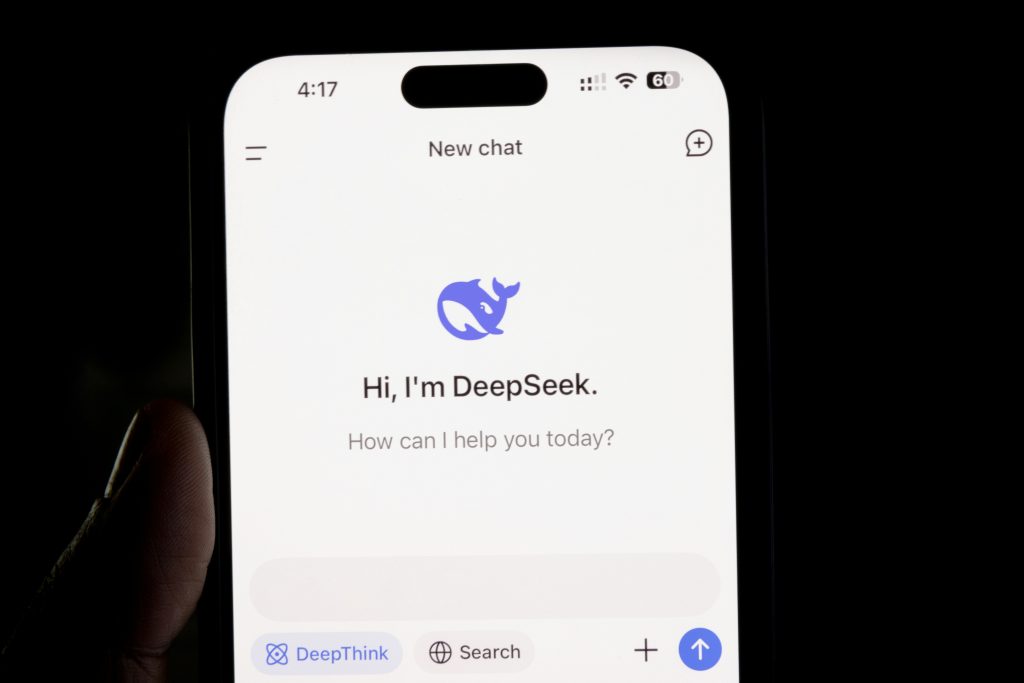 DeepSeek Right